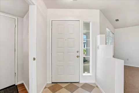 8610 Hackmore Ct, Antelope, CA 95843 photo 5