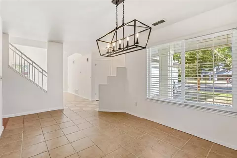 8610 Hackmore Ct, Antelope, CA 95843 photo 9