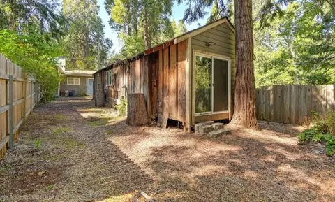 Exterior - 2889 Willow St, Pollock Pines, CA 95726 photo 10 of 14