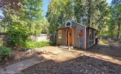 Exterior - 2889 Willow St, Pollock Pines, CA 95726 photo 8 of 14