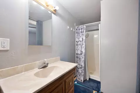 Bath - 2889 Willow St, Pollock Pines, CA 95726 photo 6 of 6