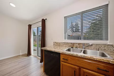 4033 Donald Dr, Olivehurst, CA 95961 photo 17