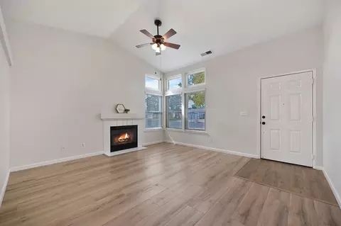 4033 Donald Dr, Olivehurst, CA 95961 photo 11