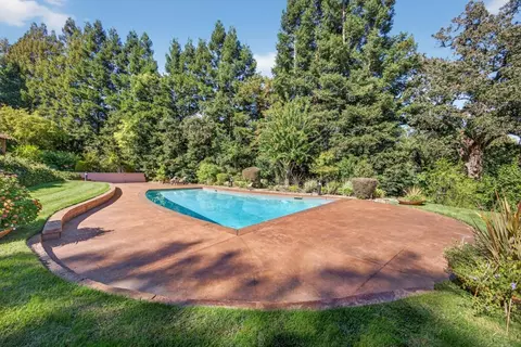 Exterior - 6340 Rio Bonito Dr, Carmichael, CA 95608 photo 18 of 24