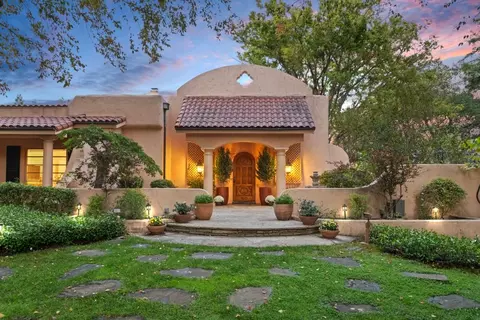 6340 Rio Bonito Dr, Carmichael, CA 95608 photo 1