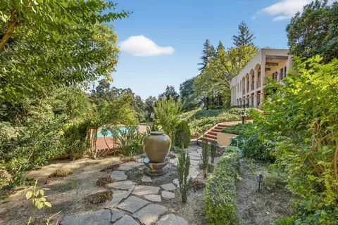 Exterior - 6340 Rio Bonito Dr, Carmichael, CA 95608 photo 16 of 24
