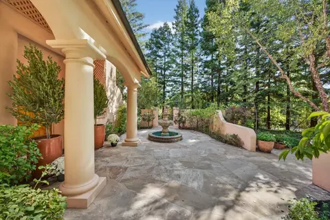 Exterior - 6340 Rio Bonito Dr, Carmichael, CA 95608 photo 5 of 24