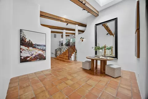 Entry Way - 6340 Rio Bonito Dr, Carmichael, CA 95608 photo 3 of 7