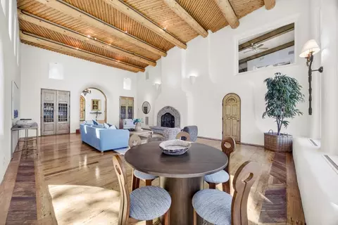 Dining - 6340 Rio Bonito Dr, Carmichael, CA 95608 photo 2 of 5