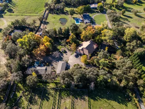 7730 Suzuki Ln, Loomis, CA 95650