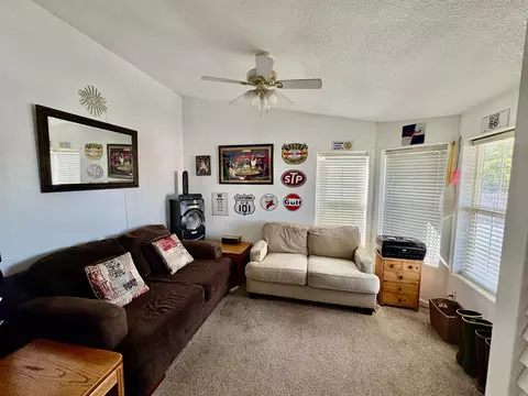 Living - 4812 Mahi Mahi Dr, Modesto, CA 95357 photo 6 of 8