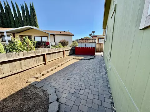 Exterior - 4812 Mahi Mahi Dr, Modesto, CA 95357 photo 7 of 10