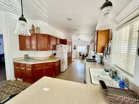 Kitchen - 4812 Mahi Mahi Dr, Modesto, CA 95357 photo 2 of 7