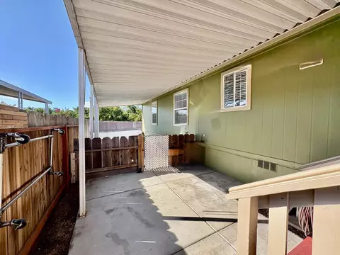 Exterior - 4812 Mahi Mahi Dr, Modesto, CA 95357 photo 8 of 10
