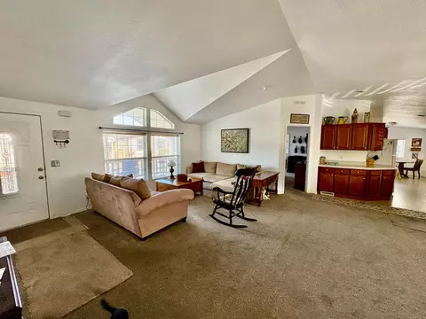 Living - 4812 Mahi Mahi Dr, Modesto, CA 95357 photo 2 of 8