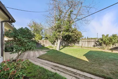 2107 Yosemite Dr, Lodi, CA 95242 photo 34