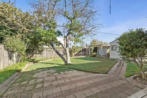 2107 Yosemite Dr, Lodi, CA 95242 photo 31