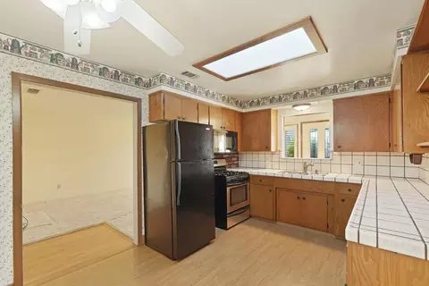 2107 Yosemite Dr, Lodi, CA 95242 photo 13