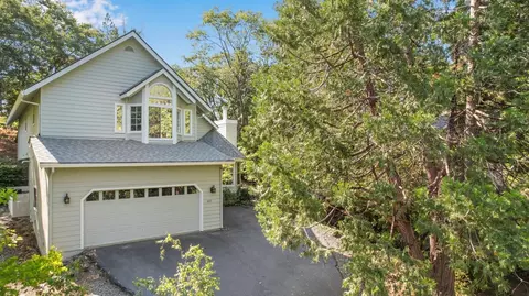 1071 Dogwood Dr, Murphys, CA 95247