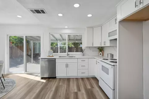 Kitchen - 2300 Dels Ln, Turlock, CA 95382 photo 3 of 3