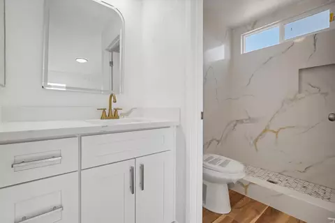 Bath - 2300 Dels Ln, Turlock, CA 95382 photo 1 of 3