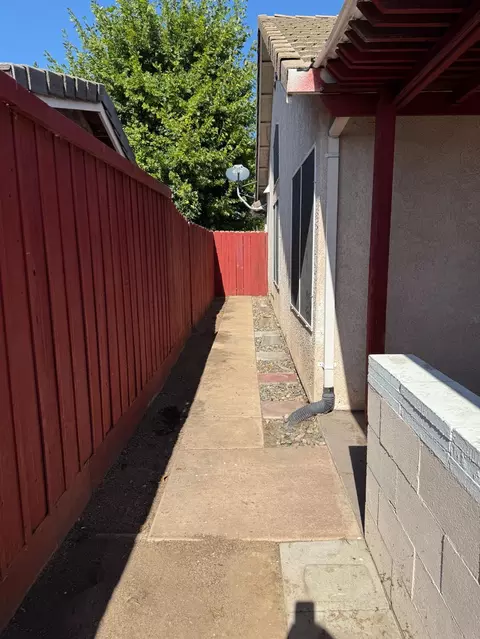 Exterior - 4004 Shiprock Dr, Modesto, CA 95355 photo 7 of 7