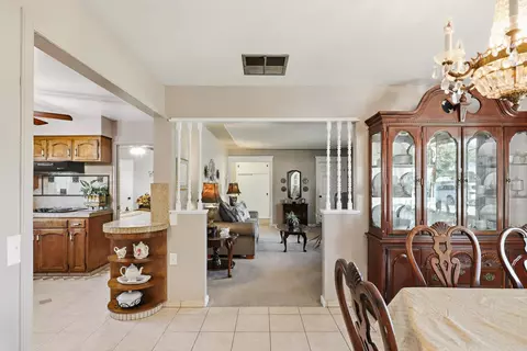 Entry Way - 1110 V St, Merced, CA 95341 photo 3 of 4