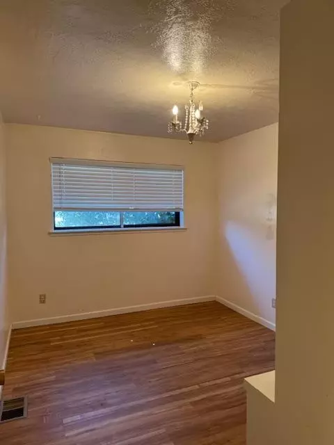 805 S Crescent Ave, Lodi, CA 95240 photo 9