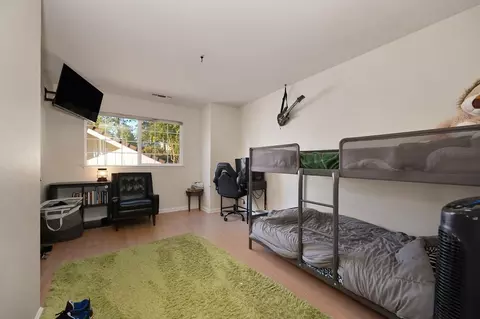 Bedroom - 210 Elysian Pl, Grass Valley, CA 95945 photo 3 of 7