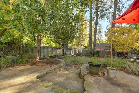 Exterior - 210 Elysian Pl, Grass Valley, CA 95945 photo 11 of 16