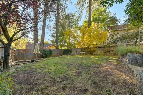 Exterior - 210 Elysian Pl, Grass Valley, CA 95945 photo 12 of 16