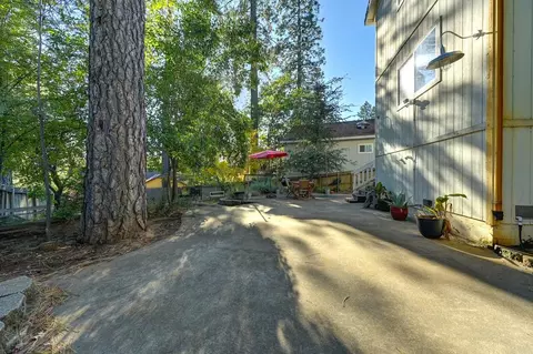 Exterior - 210 Elysian Pl, Grass Valley, CA 95945 photo 10 of 16