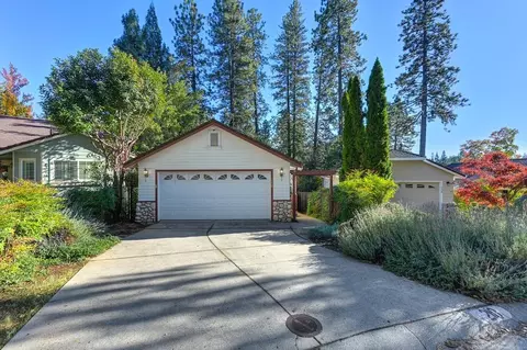 Exterior - 210 Elysian Pl, Grass Valley, CA 95945 photo 2 of 16