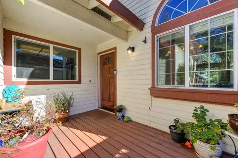 Exterior - 210 Elysian Pl, Grass Valley, CA 95945 photo 6 of 16