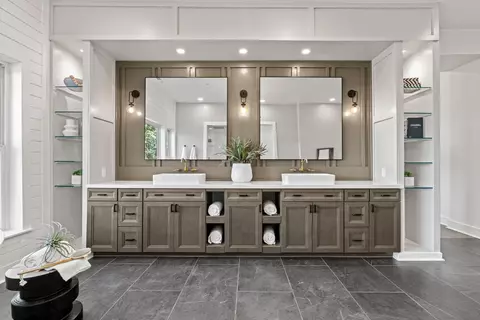 Bath - 14874 Surrey Junction Ln, Sutter Creek, CA 95685 photo 7 of 18