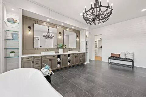Bath - 14874 Surrey Junction Ln, Sutter Creek, CA 95685 photo 8 of 18