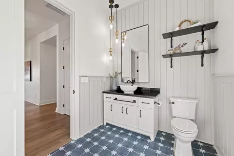 Bath - 14874 Surrey Junction Ln, Sutter Creek, CA 95685 photo 14 of 18