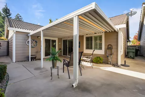 Exterior - 2344 St Lawrence Ln, Modesto, CA 95356 photo 7 of 8
