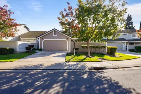 Exterior - 2344 St Lawrence Ln, Modesto, CA 95356 photo 1 of 8