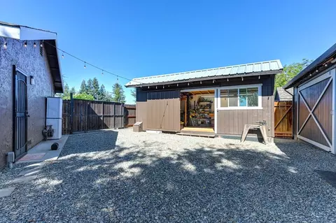 Exterior - 2030 Meadow Mist Ct, Elverta, CA 95626 photo 12 of 20