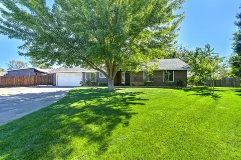 Exterior - 2030 Meadow Mist Ct, Elverta, CA 95626 photo 1 of 20