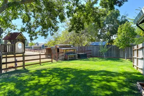 Exterior - 2030 Meadow Mist Ct, Elverta, CA 95626 photo 3 of 20