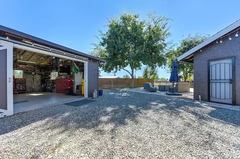 Exterior - 2030 Meadow Mist Ct, Elverta, CA 95626 photo 11 of 20