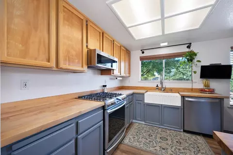 Kitchen - 2030 Meadow Mist Ct, Elverta, CA 95626 photo 1 of 3