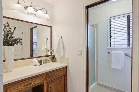 Bath - 244 California St, Ripon, CA 95366 photo 1 of 1