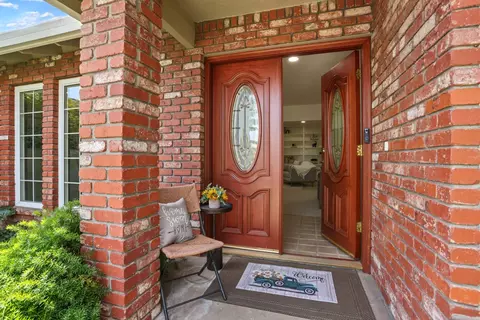Entry Way - 244 California St, Ripon, CA 95366 photo 1 of 2