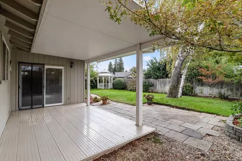 Exterior - 244 California St, Ripon, CA 95366 photo 5 of 9