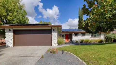 1814 Vista Creek Dr, Roseville, CA 95661