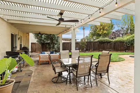 Exterior - 443 Glenbriar Cir, Tracy, CA 95377 photo 9 of 18