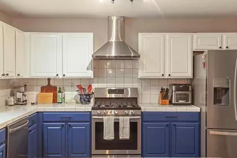 Kitchen - 443 Glenbriar Cir, Tracy, CA 95377 photo 7 of 7